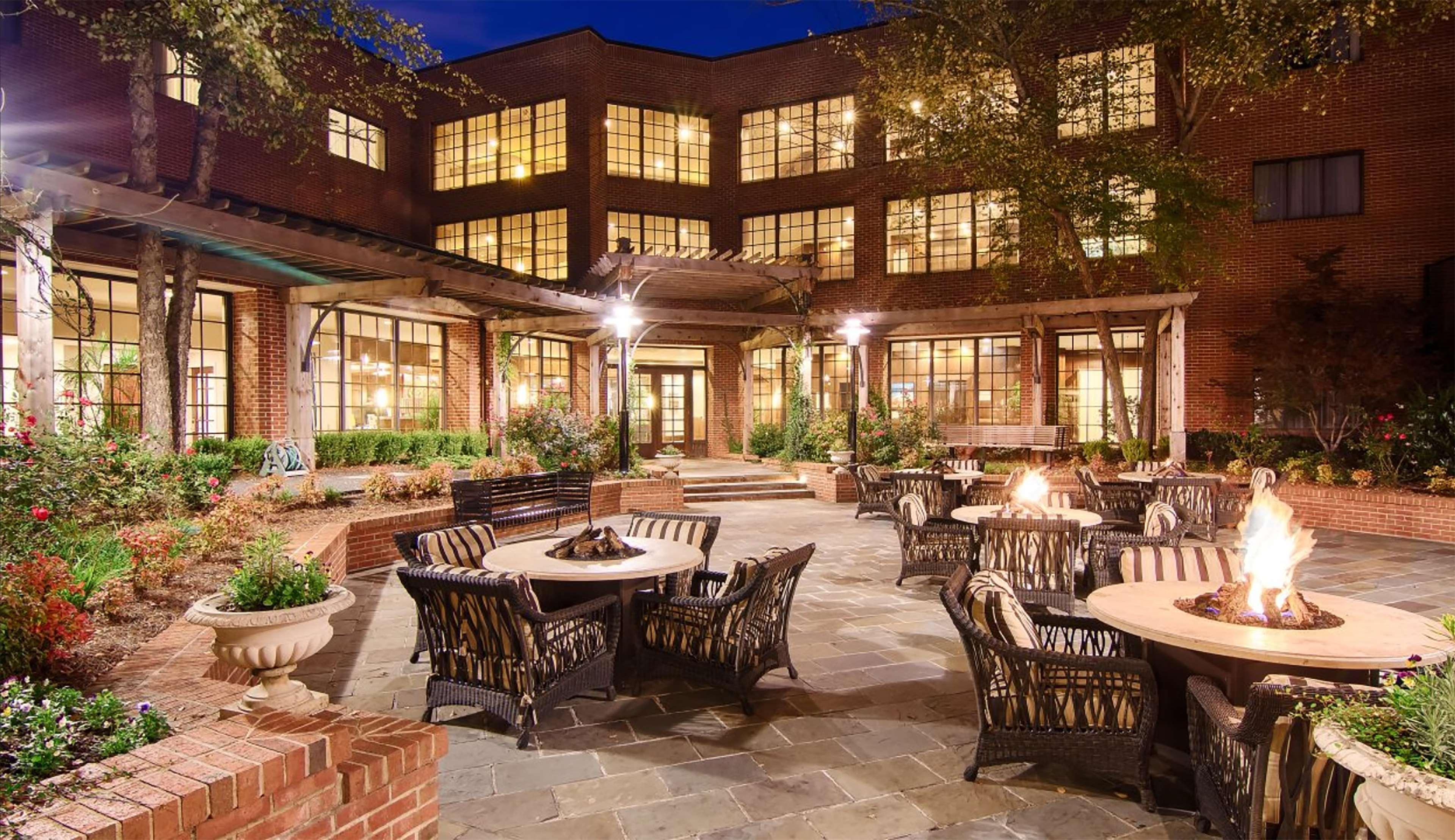 Doubletree Suites By Hilton Charlotte/Southpark Exterior photo