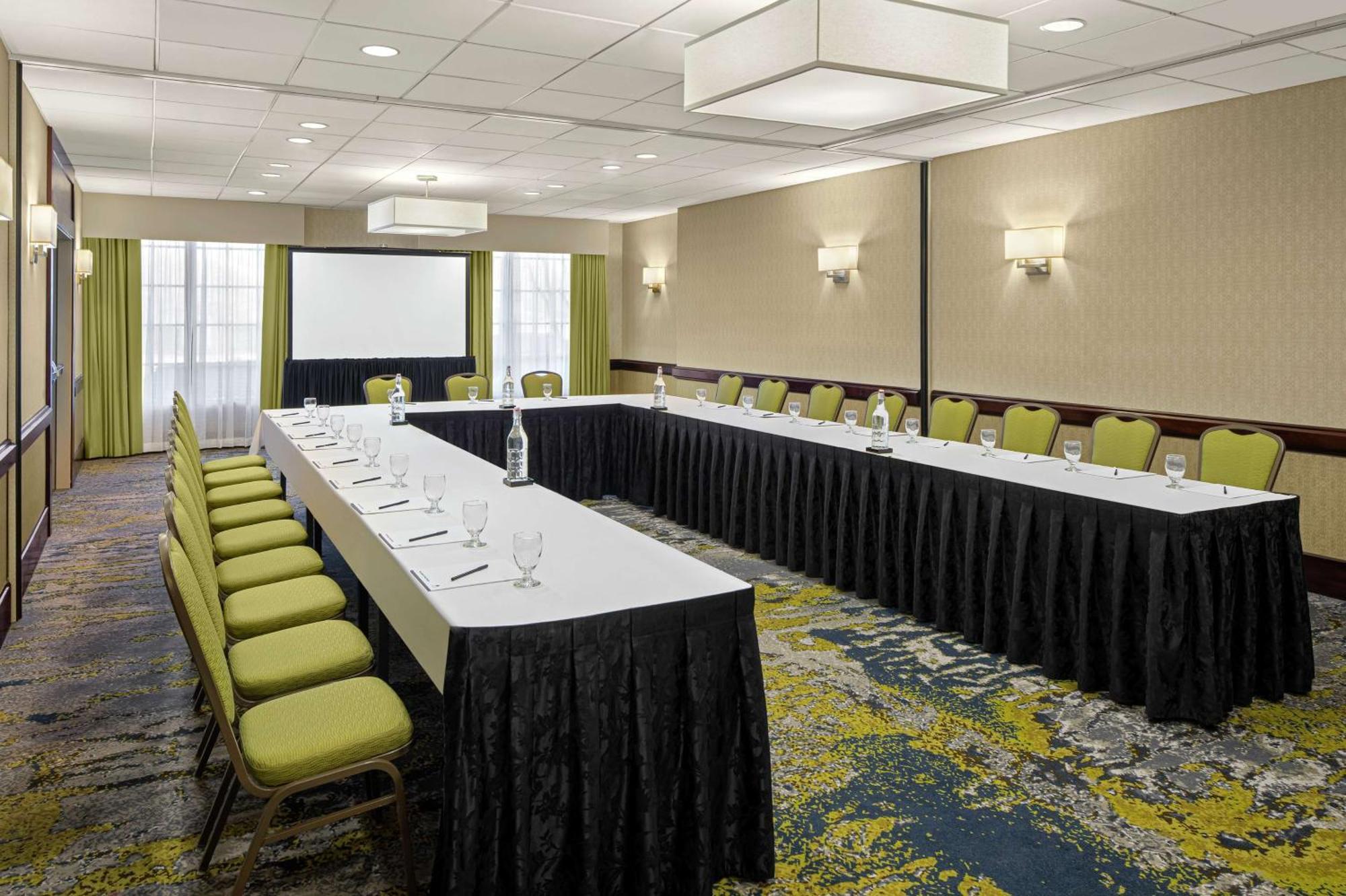 Doubletree Suites By Hilton Charlotte/Southpark Exterior photo