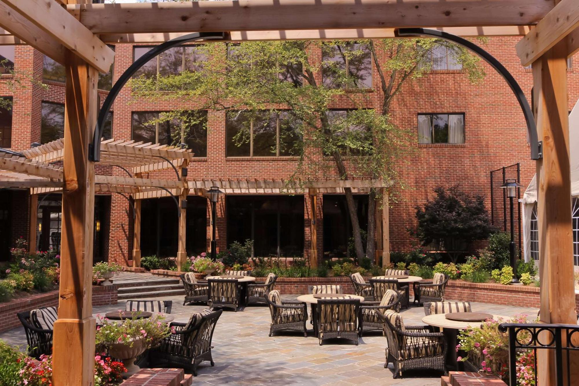 Doubletree Suites By Hilton Charlotte/Southpark Exterior photo