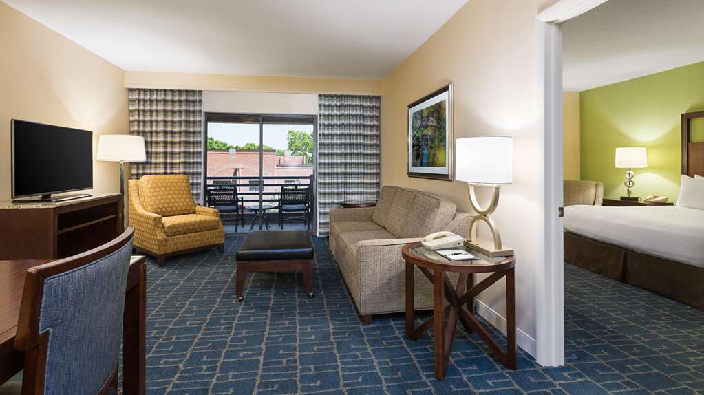 Doubletree Suites By Hilton Charlotte/Southpark Room photo