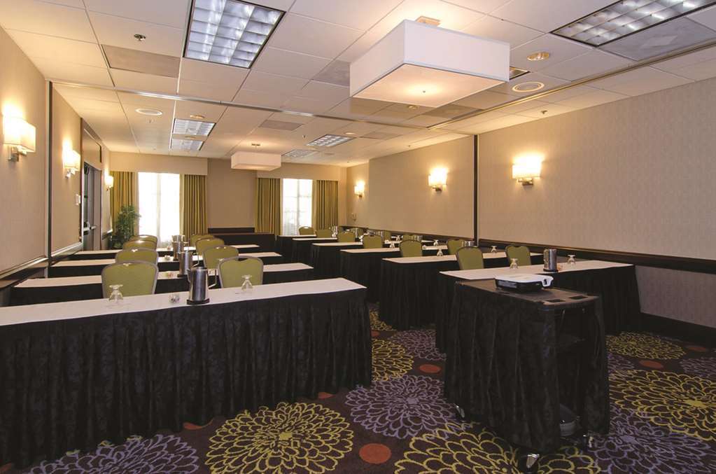 Doubletree Suites By Hilton Charlotte/Southpark Facilities photo